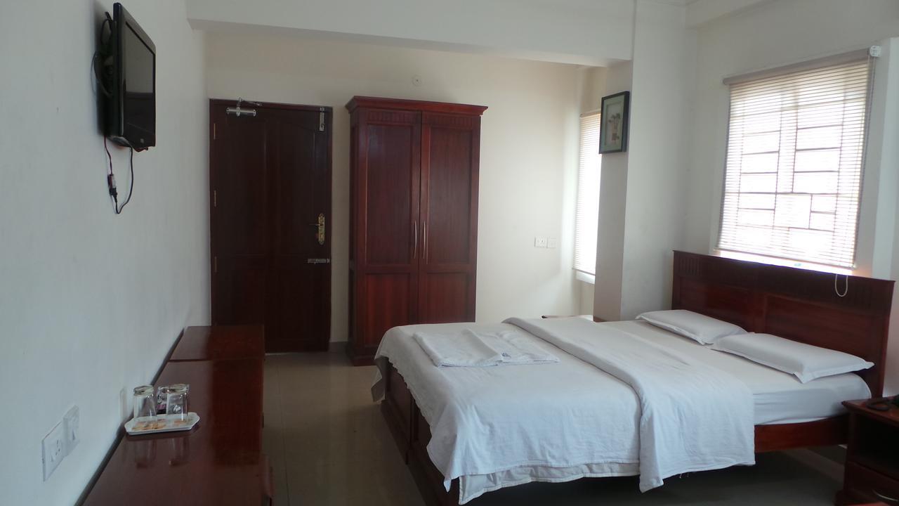 Kooloth Lake View Residency Hotel Coimbatore Exterior photo