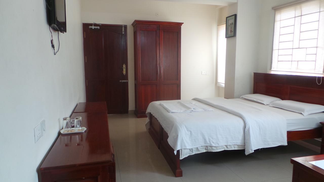 Kooloth Lake View Residency Hotel Coimbatore Exterior photo